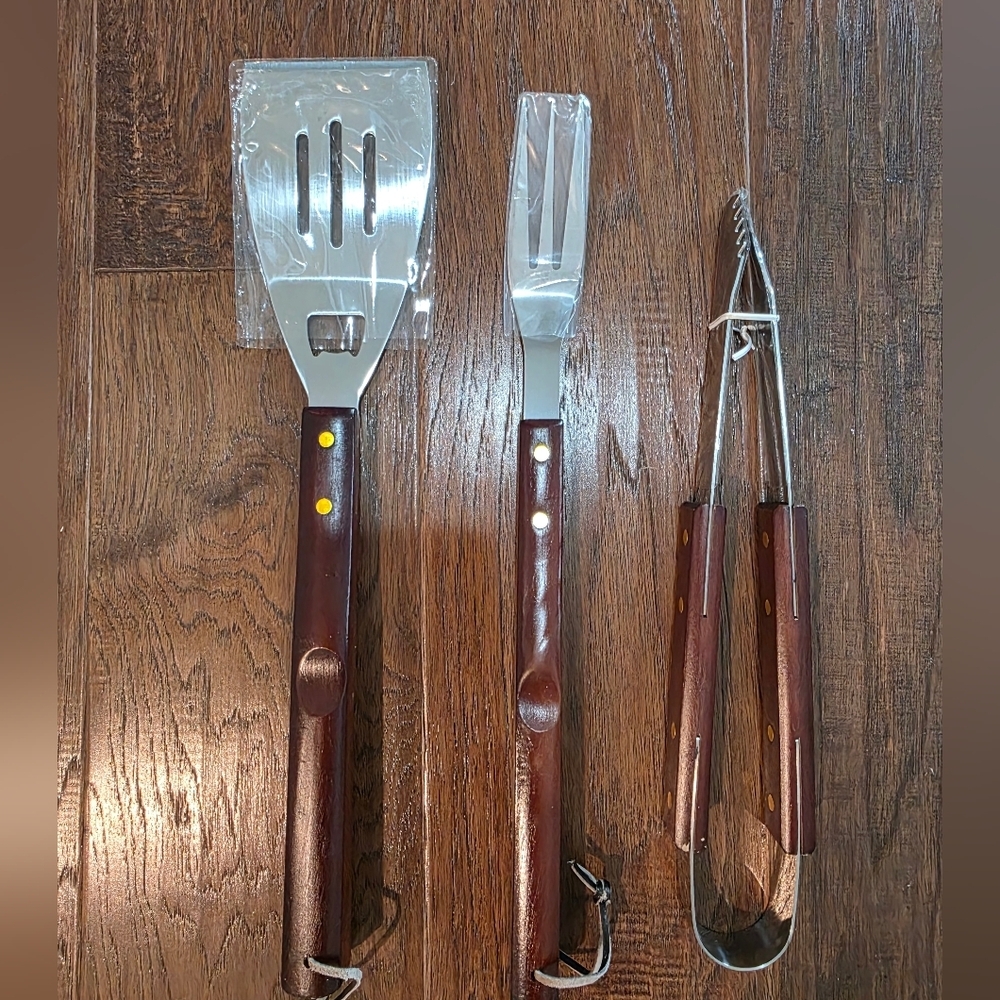 Grilling BBQ Tool Set With Wooden Handles NEW Spatula Fork Tongs - Picture 2 of 4